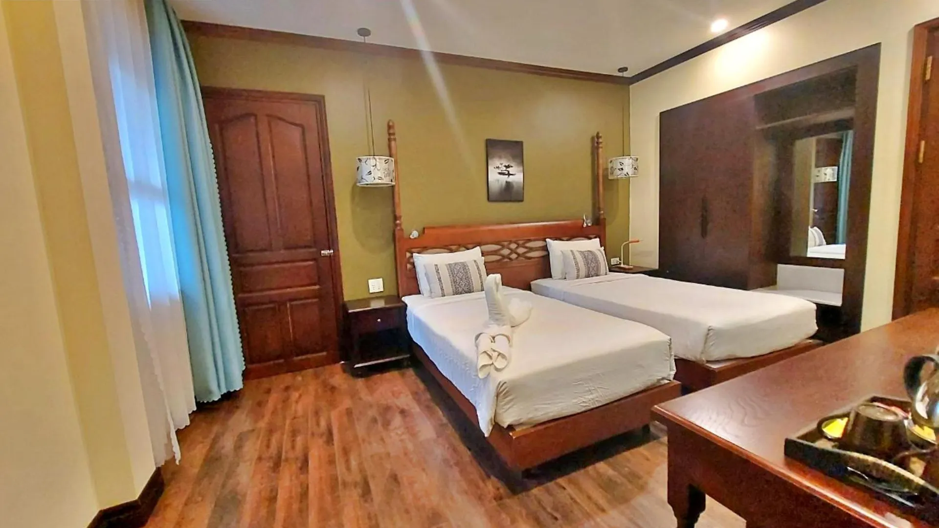 Sunrise Hotel Luang Prabang Mekong River 4*,