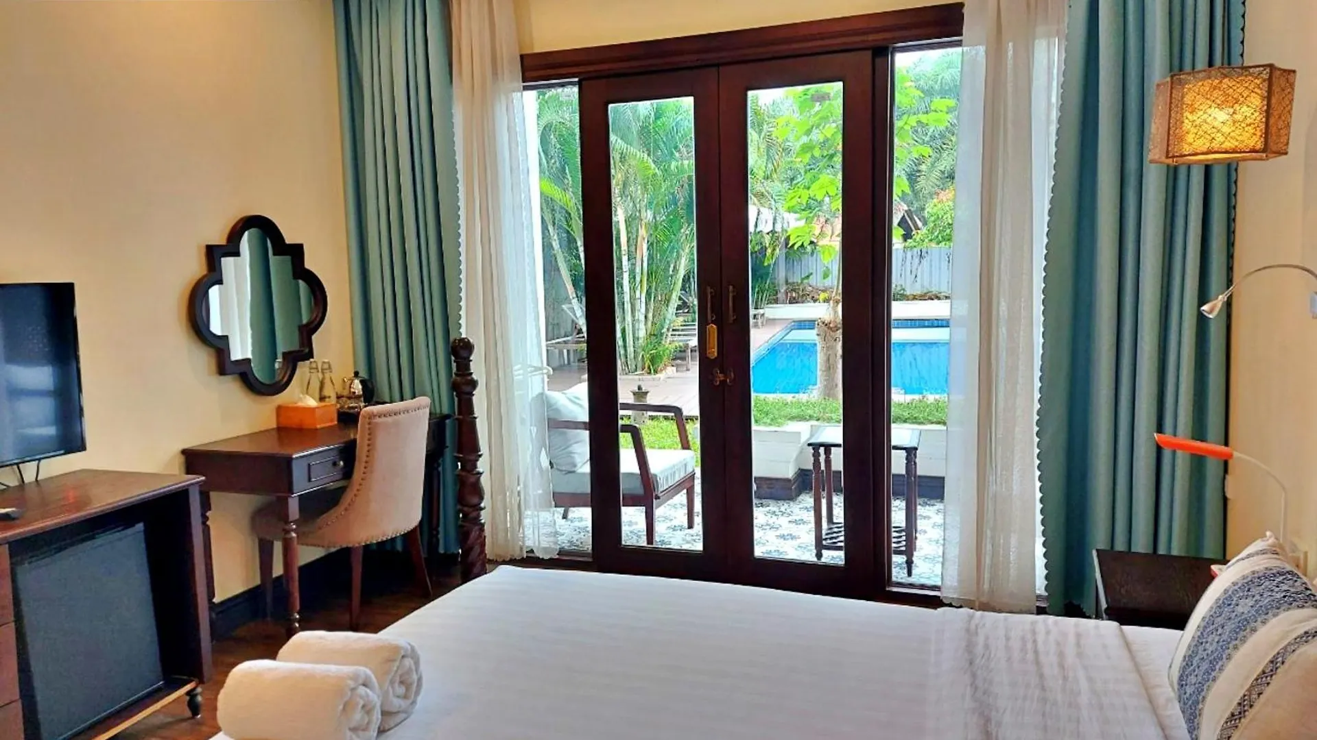 Sunrise Hotel Luang Prabang Mekong River